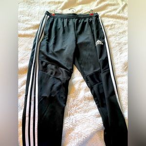 Black Adidas sweatpants size M